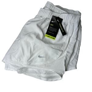XL Nike shorts womens white nwt